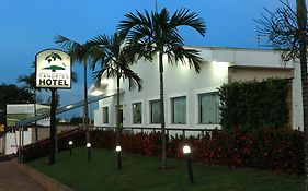 Candeias Hotel